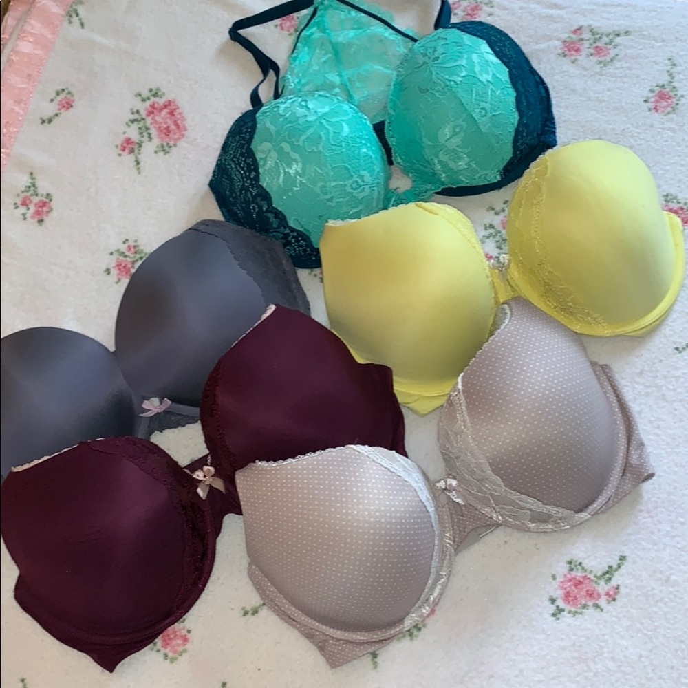 5 36DD VICTORIAS SECRET PADDED PUSH-UP BRAS